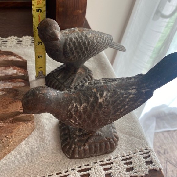 Vintage cast iron bird statues - Picture 2 of 5
